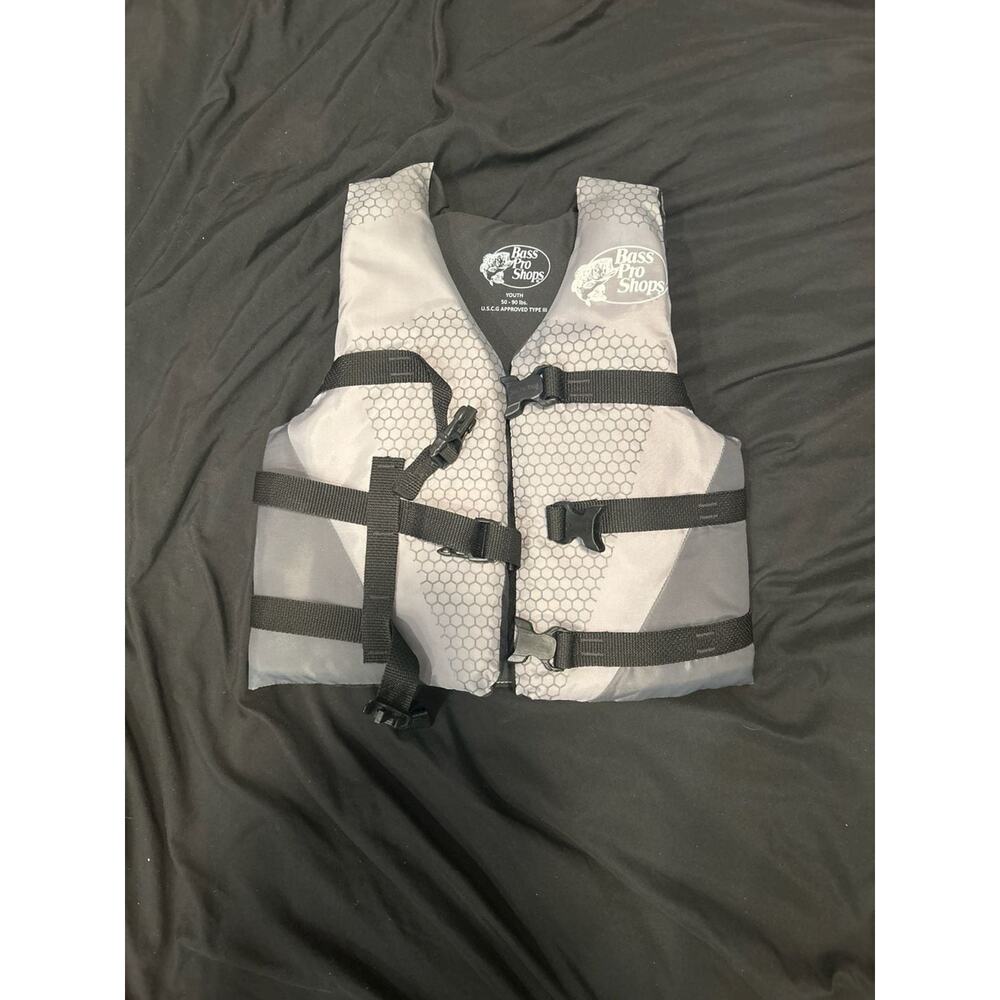 Bass Pro Shops Youth Recreational Life Jacket Grey/Black 50-90 lbs USCG Type III